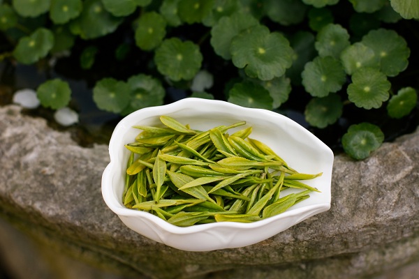 Чай Лунцзинь (кит.龙井)